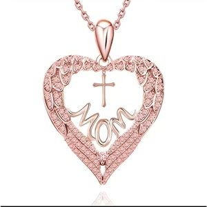 NWOT Mom necklace